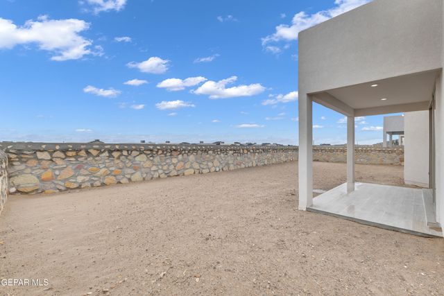 12805 Middlesbrough Avenue, El Paso, TX 79928