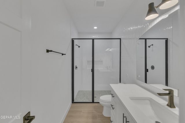 12805 Middlesbrough Avenue, El Paso, TX 79928