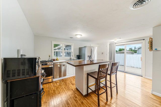 N9017 LAKESHORE DRIVE, Van Dyne, WI 54979