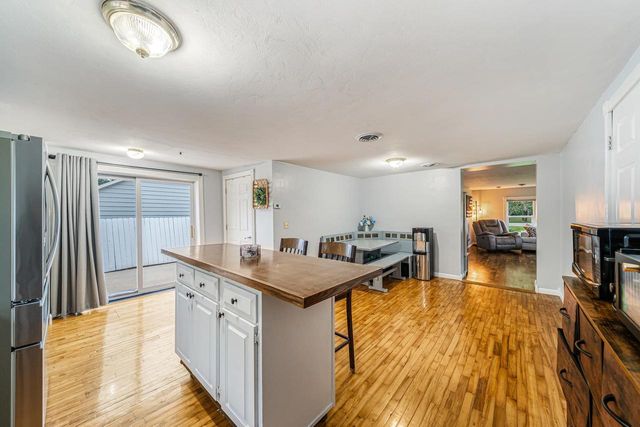 N9017 LAKESHORE DRIVE, Van Dyne, WI 54979