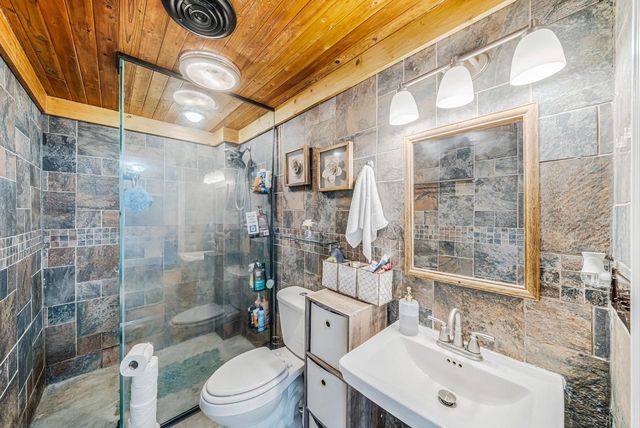 N9017 LAKESHORE DRIVE, Van Dyne, WI 54979