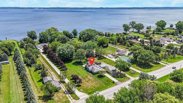 N9017 LAKESHORE DRIVE, Van Dyne, WI 54979