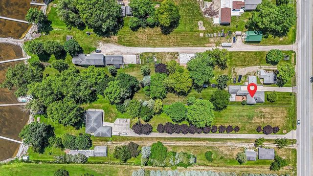 N9017 LAKESHORE DRIVE, Van Dyne, WI 54979