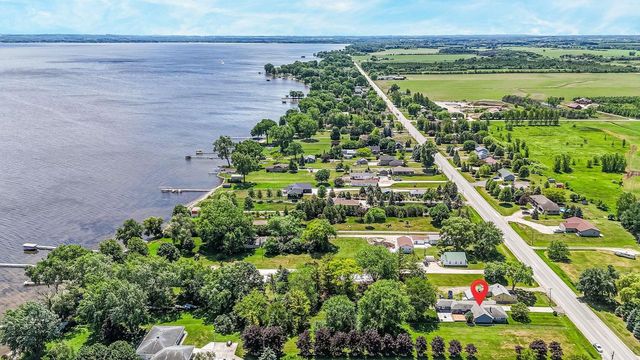 N9017 LAKESHORE DRIVE, Van Dyne, WI 54979
