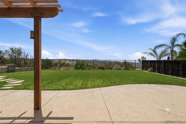 402 Corte Calypso, Chula Vista, CA 91914