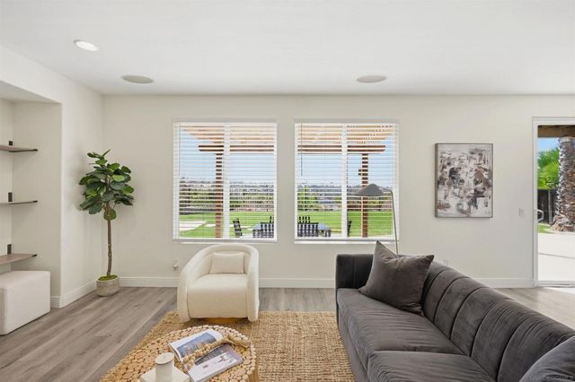 402 Corte Calypso, Chula Vista, CA 91914