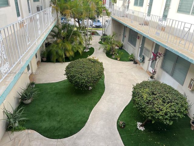 2072 NE 169th St Apartments 9, 11, 12 5, North Miami Beach, FL 33162