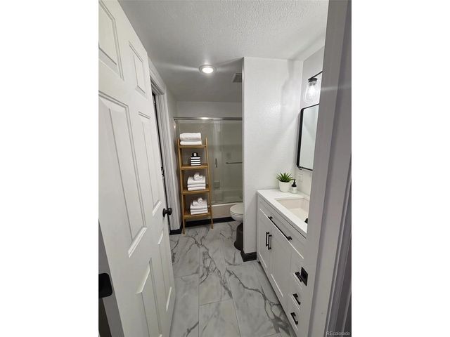 11115 E Alameda Ave 202, Aurora, CO 80012