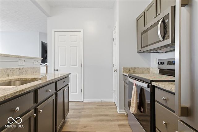 3704 Reflections Drive 4, Indianapolis, IN 46214