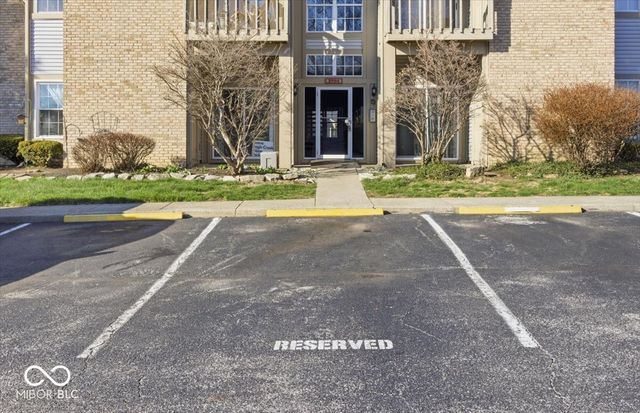 3704 Reflections Drive 4, Indianapolis, IN 46214