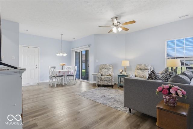 3704 Reflections Drive 4, Indianapolis, IN 46214