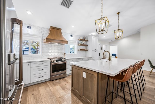 4110 E CATALINA Drive, Phoenix, AZ 85018