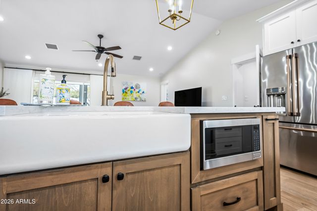 4110 E CATALINA Drive, Phoenix, AZ 85018