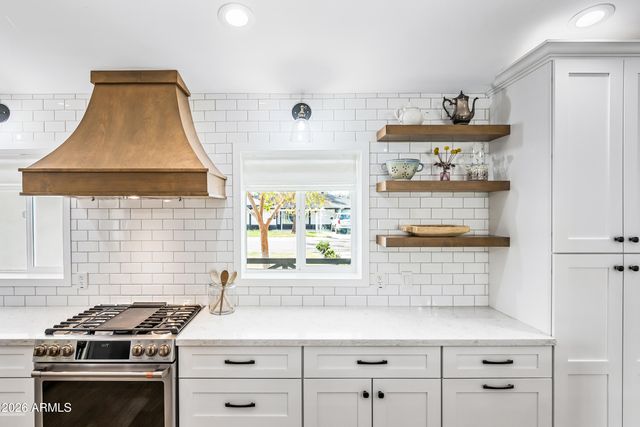 4110 E CATALINA Drive, Phoenix, AZ 85018