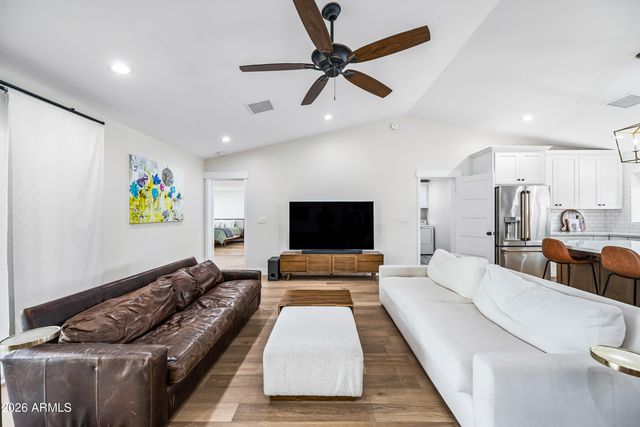 4110 E CATALINA Drive, Phoenix, AZ 85018