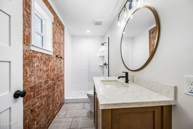 4110 E CATALINA Drive, Phoenix, AZ 85018