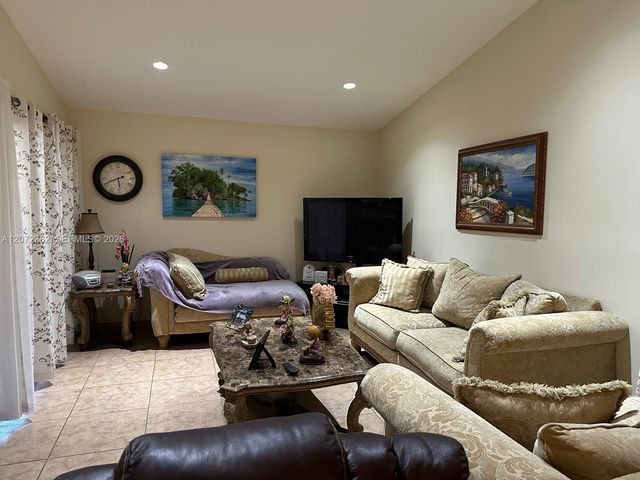 4863 SW 148th Court, Miami, FL 33185