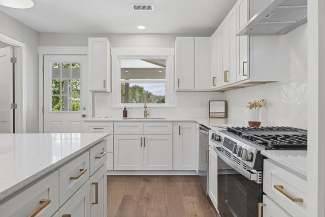 1106 Windward Road, Charleston, SC 29412