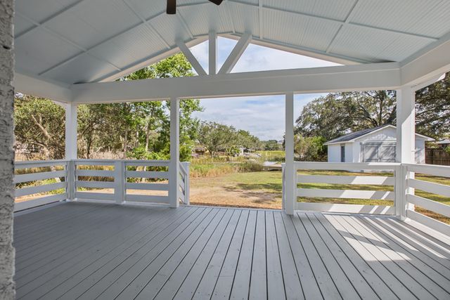 1106 Windward Road, Charleston, SC 29412