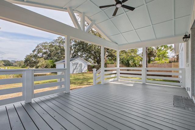 1106 Windward Road, Charleston, SC 29412