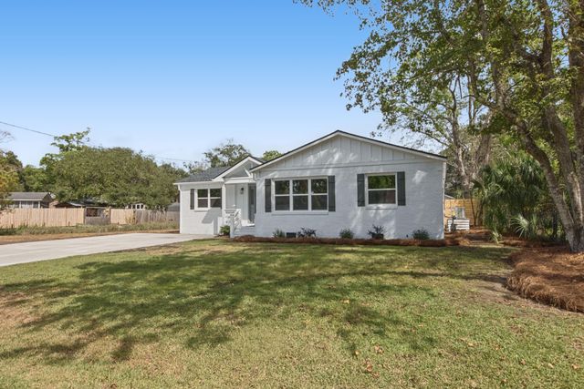 1106 Windward Road, Charleston, SC 29412