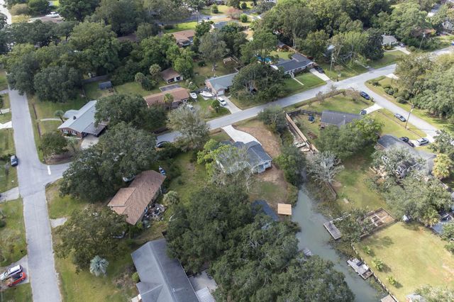 1106 Windward Road, Charleston, SC 29412