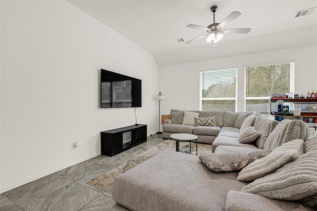 696 W Linnwood Drive, Woodbranch, TX 77357