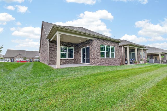 906 Meadowcrest Way, Lebanon, TN 37090