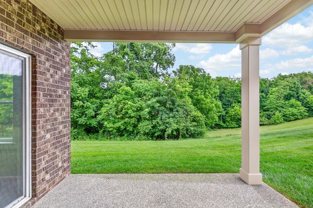 906 Meadowcrest Way, Lebanon, TN 37090