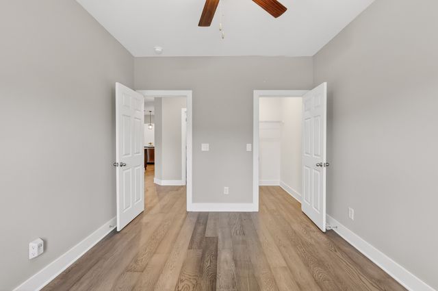 906 Meadowcrest Way, Lebanon, TN 37090