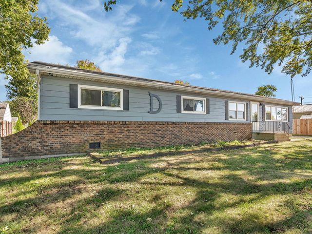 304 S EAST Street, Gardner, IL 60424