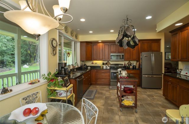 72 Doe Place, Sequim, WA 98382