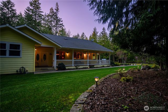 72 Doe Place, Sequim, WA 98382