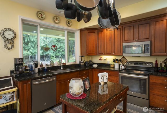 72 Doe Place, Sequim, WA 98382