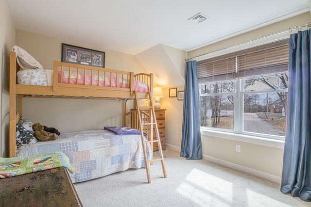 425 Pleasant Street, Rollinsford, NH 03869