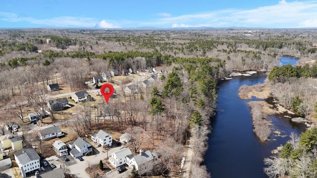 425 Pleasant Street, Rollinsford, NH 03869