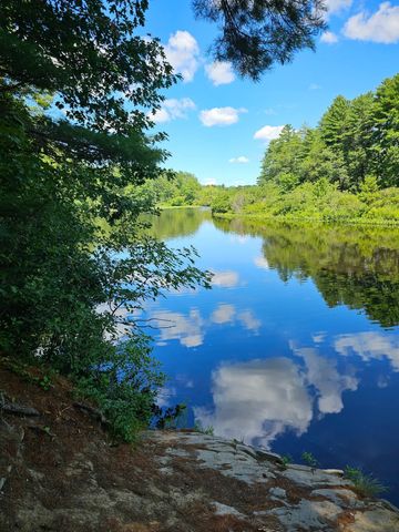 425 Pleasant Street, Rollinsford, NH 03869