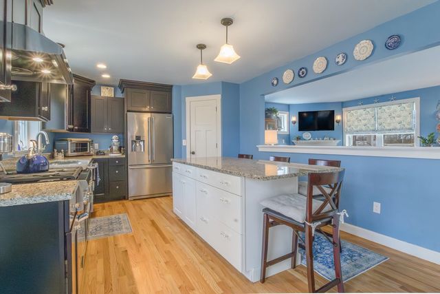 425 Pleasant Street, Rollinsford, NH 03869