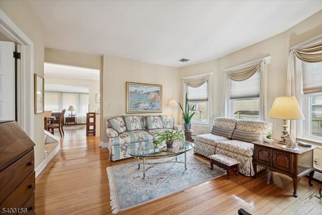 20 Camman Pl, Somerville Boro, NJ 08876