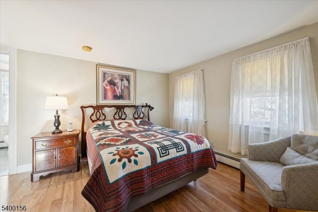 20 Camman Pl, Somerville Boro, NJ 08876