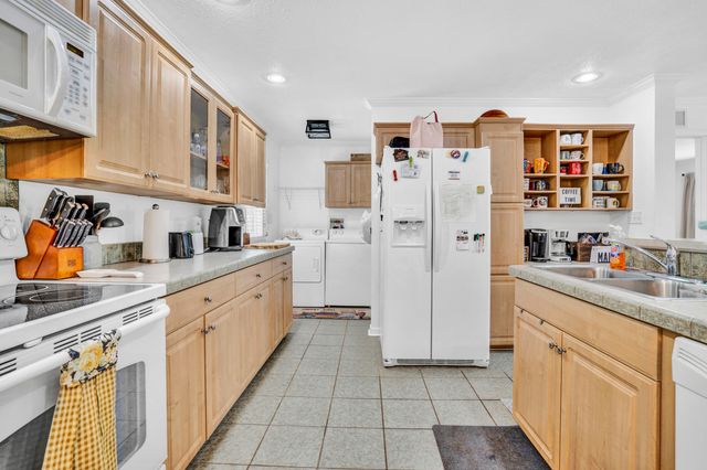 140 Circle View ST, Rocky Mount, VA 24151