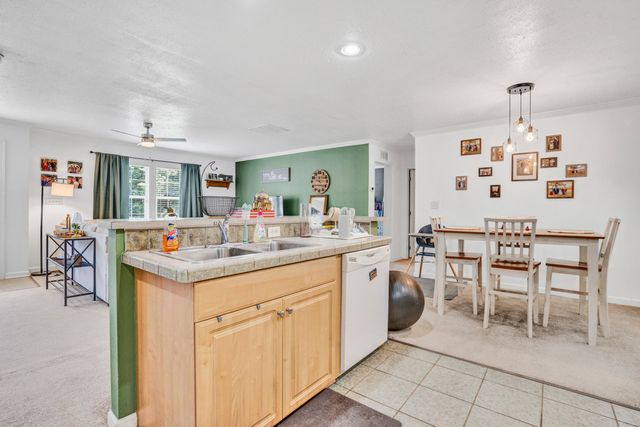 140 Circle View ST, Rocky Mount, VA 24151