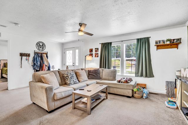 140 Circle View ST, Rocky Mount, VA 24151