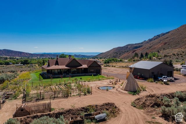 8552 W SAWTOOTH PARK DR, Vernal, UT 84078