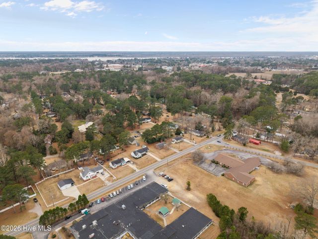 1615 Highland Drive, Washington, NC 27889