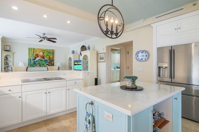 9049 Somerset Bay Lane 302, Vero Beach, FL 32963