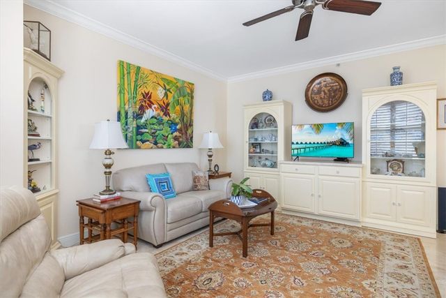 9049 Somerset Bay Lane 302, Vero Beach, FL 32963