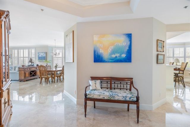 9049 Somerset Bay Lane 302, Vero Beach, FL 32963