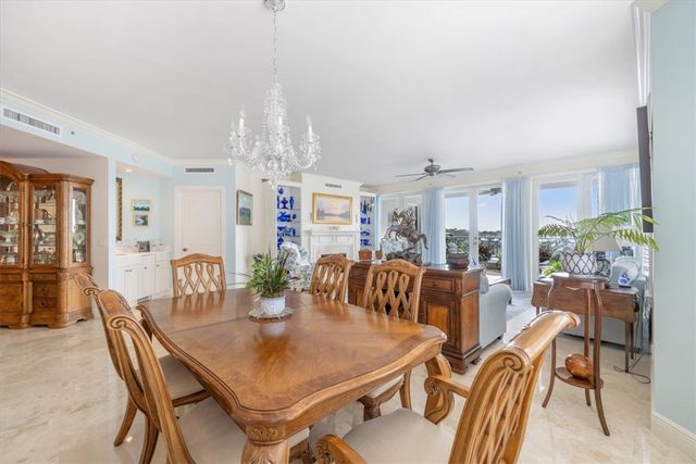 9049 Somerset Bay Lane 302, Vero Beach, FL 32963