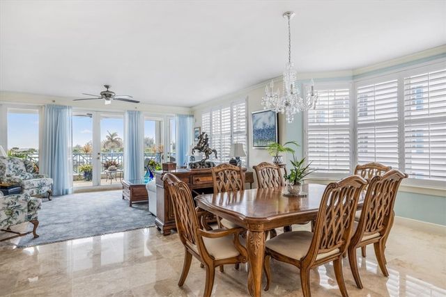 9049 Somerset Bay Lane 302, Vero Beach, FL 32963